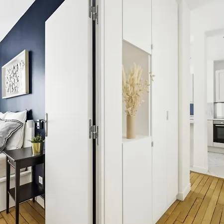 Luxury Near Monceau & Wagram * Parigi
